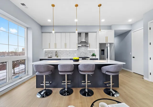 Photo 2 of Condo for sale at 5830 N Lincoln Ave #2S, Chicago, IL 60659 | MLS# 12753733 | Listing updated on 2026-09-14