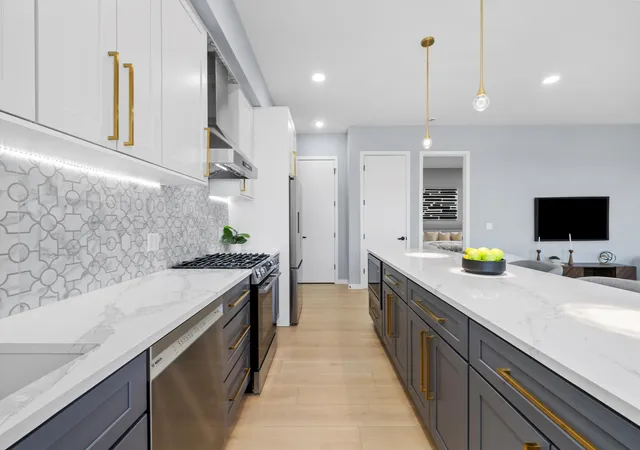 Photo 3 of Condo for sale at 5830 N Lincoln Ave #2S, Chicago, IL 60659 | MLS# 12753733 | Listing updated on 2026-09-14
