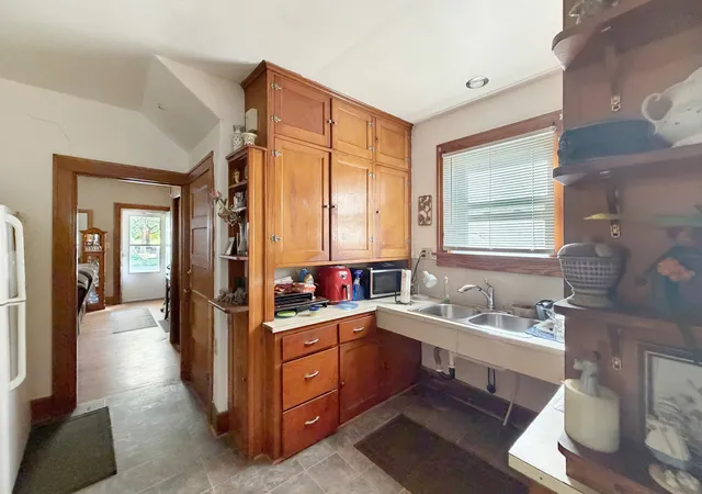 Listing Photo 1 - Condo for sale in building located at 526 E Jefferson St, Freeport, IL 61032