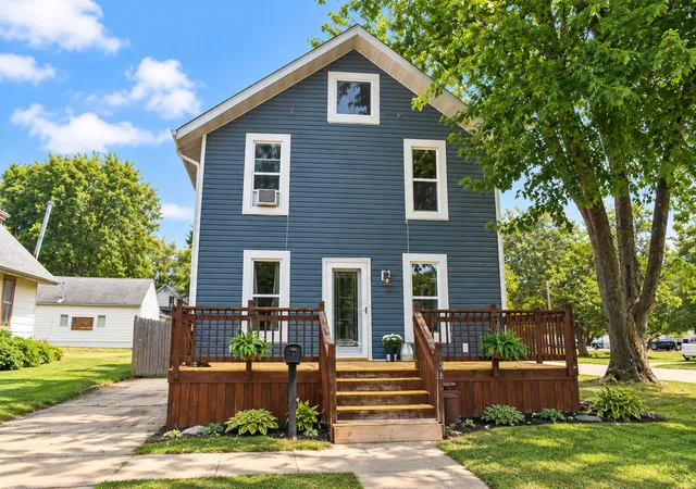 Photo 1 of Single family home for sale at 602 14th Avenue, Sterling, IL 61081 | MLS# 12753743 | Listing updated on 2026-09-14