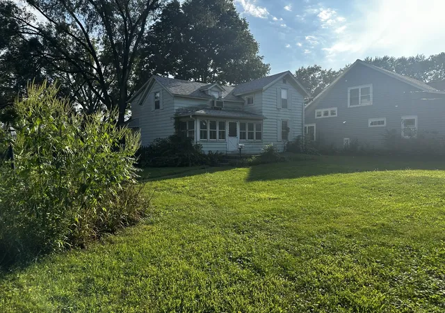 Photo 1 of Single Family Residence at 428 Chalmers St, Geneva, IL 60134 | MLS# 12753747 |  | Sold on 2026-10-07