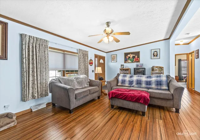 Photo 2 of Manufactured home for sale at 605 Bluebird Cir, Sandwich, IL 60548 | MLS# 12753748 | Listing updated on 2026-09-15