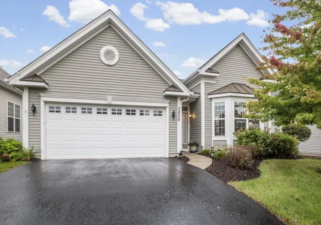 Photo 1 of Single family home for sale at 3856 Double Eagle Dr, Elgin, IL 60124 | MLS# 12753749 | Listing updated on 2026-10-06