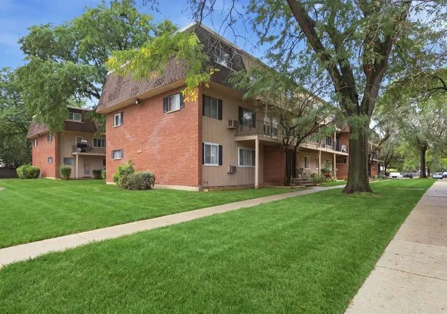 Photo 2 of Condo for sale at 2508 Algonquin Rd #2, Rolling Meadows, IL 60008 | MLS# 12753760 | Listing updated on 2026-09-23