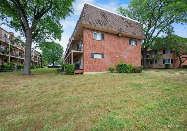 Photo 4 of Condo for sale at 2508 Algonquin Rd #2, Rolling Meadows, IL 60008 | MLS# 12753760 | Listing updated on 2026-09-23