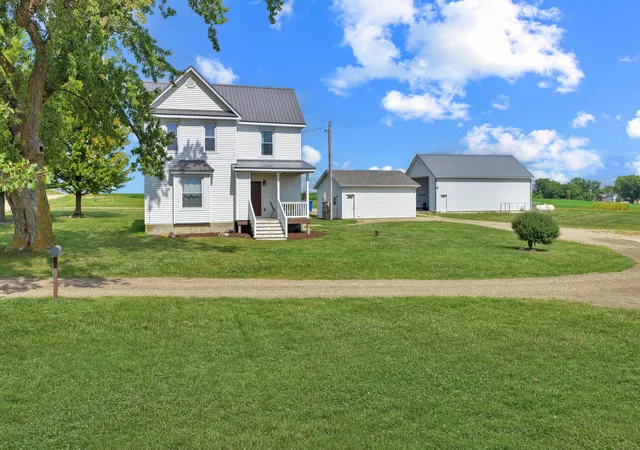 Photo 3 of Single family home for sale at 2869 N Fawver Rd, Freeport, IL 61032 | MLS# 12753769 | Listing updated on 2026-09-19