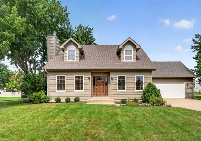 Photo 3 of Single family home for sale at 309 E Somonauk St, Yorkville, IL 60560 | MLS# 12753773 | Listing updated on 2026-10-05