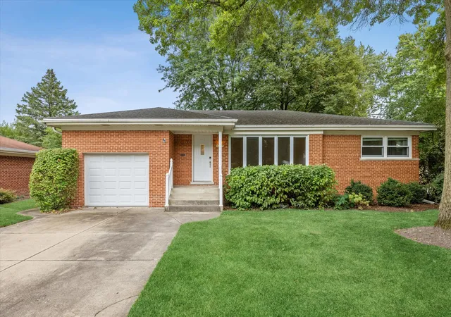 Single family home for sale at 507 S Donald Ave, Arlington Heights, IL 60004 | MLS# 12753774