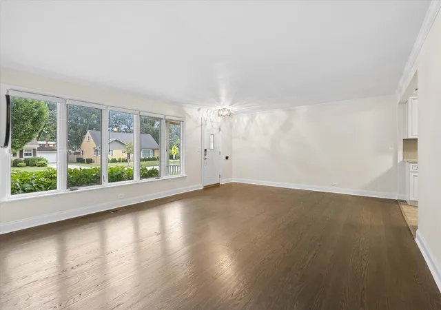 Photo 3 of Single family home for sale at 507 S Donald Ave, Arlington Heights, IL 60004 | MLS# 12753774 | Listing updated on 2026-09-24