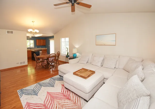 Photo 4 of Single family home for sale at 516 Ramsden Rd, Plano, IL 60545 | MLS# 12753775 | Listing updated on 2026-09-15