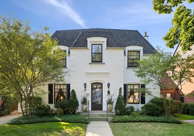 Photo 1 of Single family home for sale at 6652 N Chicora Ave, Chicago, IL 60646 | MLS# 12753786 | Listing updated on 2026-09-14