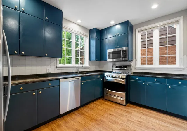 Photo 3 of Single family home for sale at 6652 N Chicora Ave, Chicago, IL 60646 | MLS# 12753786 | Listing updated on 2026-09-14