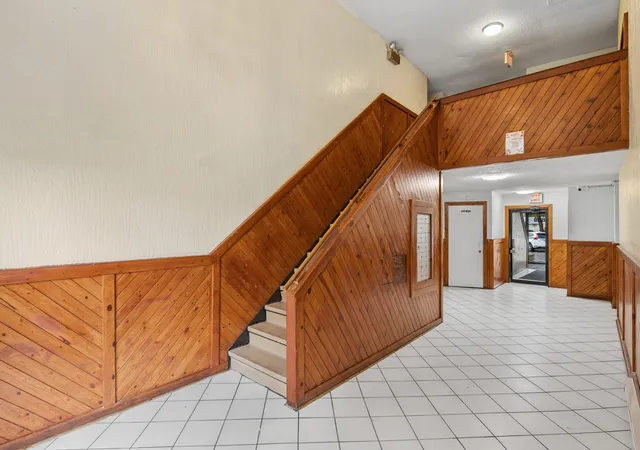 Photo 3 of Condo for sale at 850 E Old Willow Rd #211, Prospect Heights, IL 60070 | MLS# 12753789 | Listing updated on 2026-10-05