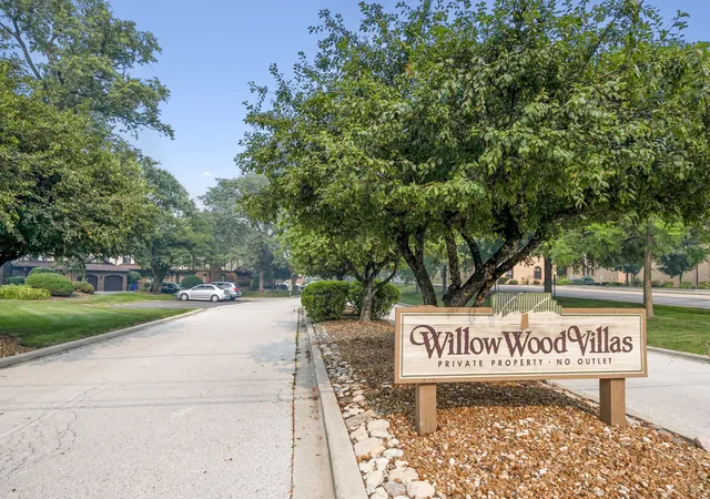 Photo 2 of Townhouse for sale at 12250 S Dogwood Ln, Palos Heights, IL 60463 | MLS# 12753791 | Listing updated on 2026-09-14