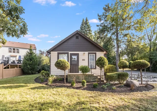 Photo 2 of Single family home for sale at 181 Montgomery Rd, Montgomery, IL 60538 | MLS# 12753802 | Listing updated on 2026-09-16