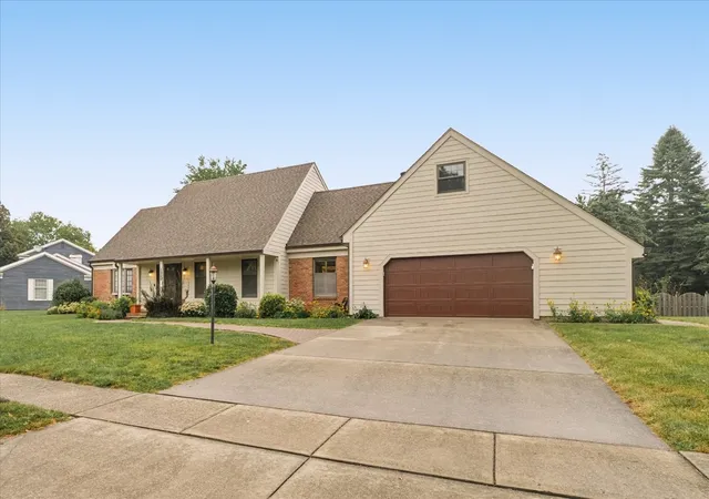 Photo 3 of Single family home for sale at 1906 Trout Valley Dr, Champaign, IL 61822 | MLS# 12753822 | Listing updated on 2026-10-07