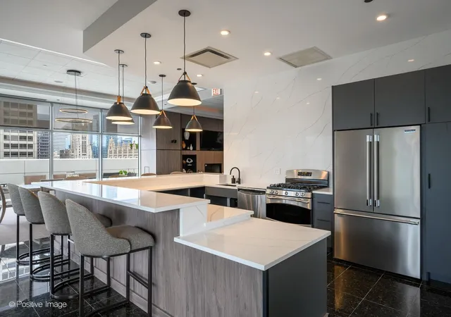 Listing Photo 2 - Condo for sale in building located at 160 E Illinois St, Chicago, IL 60611 - Unit #901