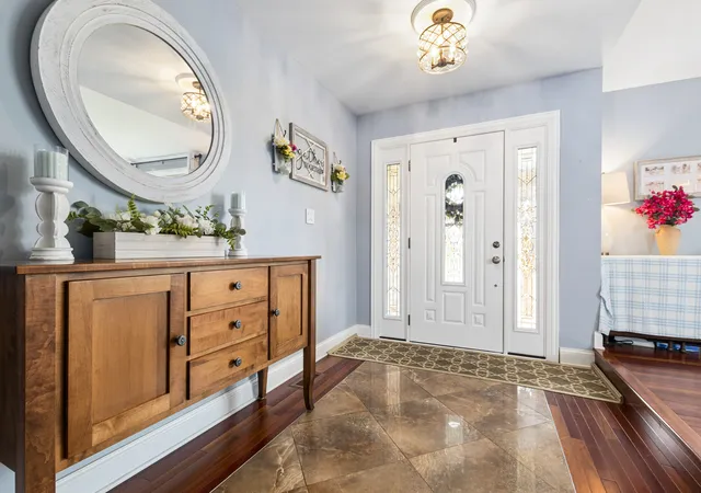 Photo 2 of Single family home for sale at 8930 Poplar St, Tinley Park, IL 60487 | MLS# 12753862 | Listing updated on 2026-09-14