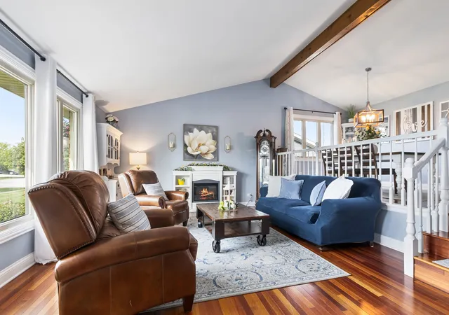 Photo 3 of Single family home for sale at 8930 Poplar St, Tinley Park, IL 60487 | MLS# 12753862 | Listing updated on 2026-09-14