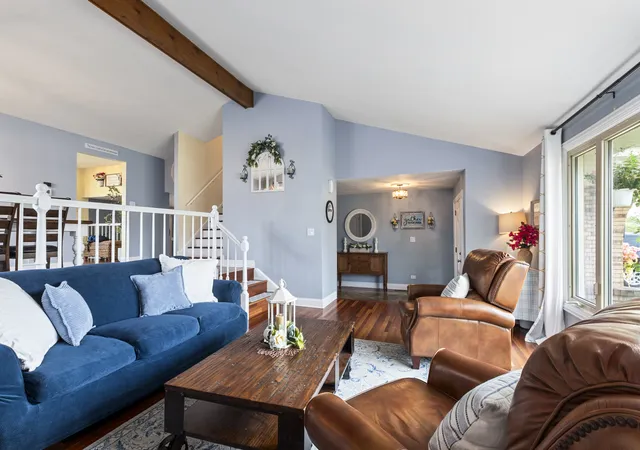 Photo 3 of Single family home for sale at 8930 Poplar St, Tinley Park, IL 60487 | MLS# 12753862 | Listing updated on 2026-09-14