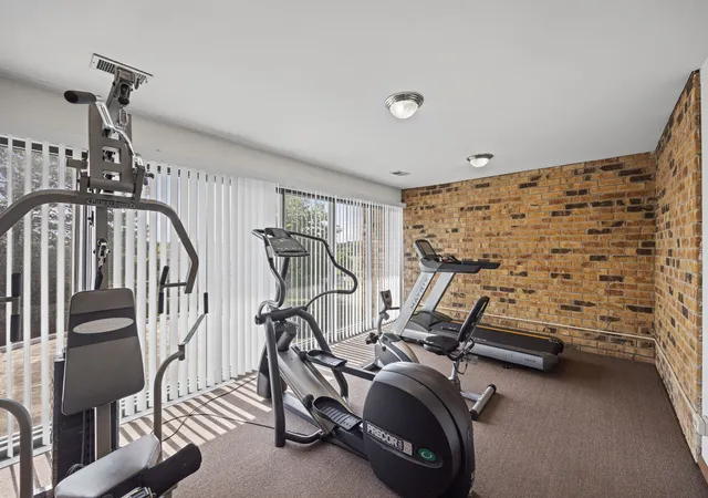 Listing Photo 2 - Condo for sale in building located at 2880 Torrey Pine Ln, Lisle, IL 60532 - Unit #1H