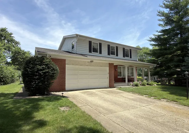 Photo 2 of Single family home for sale at 2022 E Woodview Dr, Mount Prospect, IL 60056 | MLS# 12753867 | Listing updated on 2026-09-14
