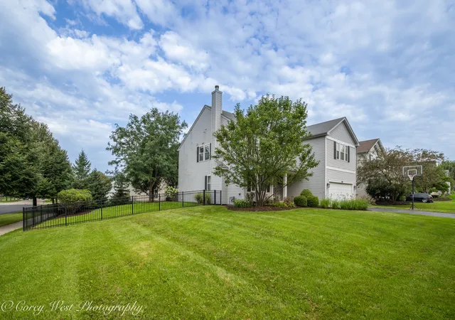 Photo 3 of Single family home for sale at 1140 Berry St, Elburn, IL 60119 | MLS# 12753875 | Listing updated on 2026-09-14