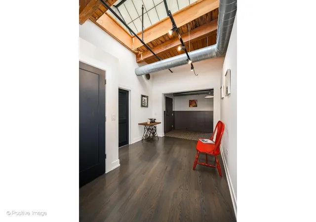 Photo 2 of Condo for sale at 420 W Ontario St #405, Chicago, IL 60654 | MLS# 12753902 | Listing updated on 2026-09-29