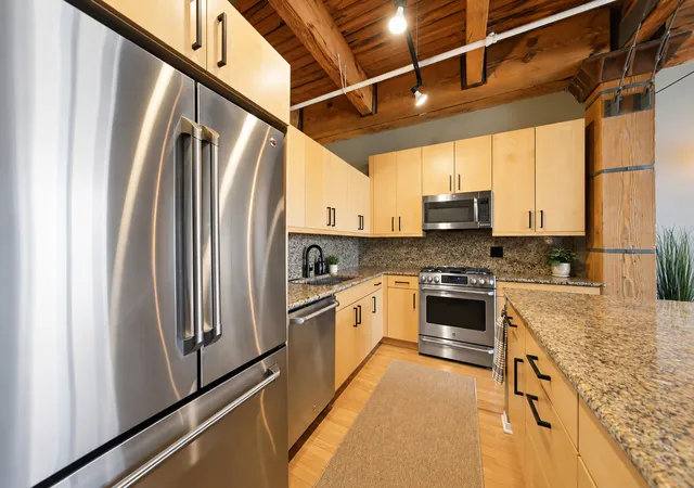 Photo 4 of Condo for sale at 375 W Erie St #412, Chicago, IL 60654 | MLS# 12753923 | Listing updated on 2026-09-16