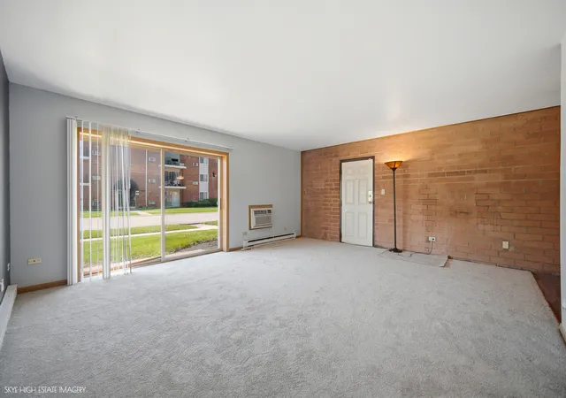 Listing Photo 4 - Condo for sale in building located at 1900 Canal St, Blue Island, IL 60406 - Unit #1B
