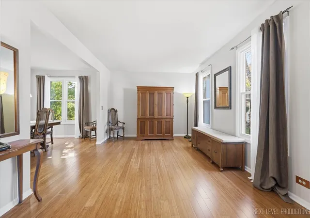Photo 3 of Single family home for sale at 5 Fernwood Ct, Algonquin, IL 60102 | MLS# 12753930 | Listing updated on 2026-10-22