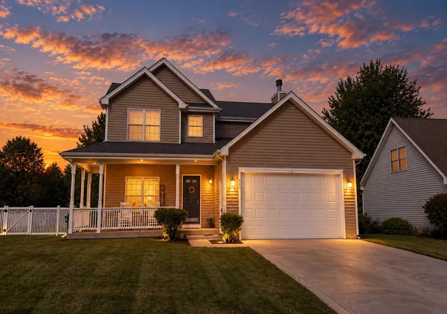 Photo 2 of Single family home for sale at 545 S Huntley St, Maple Park, IL 60151 | MLS# 12753943 | Listing updated on 2026-10-05