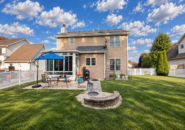 Photo 3 of Single family home for sale at 545 S Huntley St, Maple Park, IL 60151 | MLS# 12753943 | Listing updated on 2026-10-05