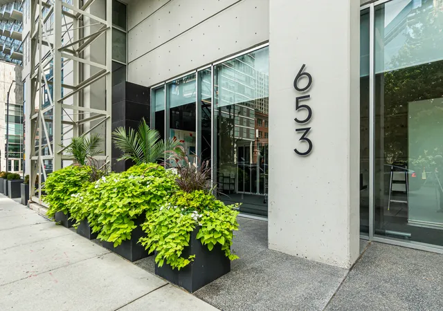 Photo 2 of Condo for sale at 653 N Kingsbury St #2402, Chicago, IL 60654 | MLS# 12753962 | Listing updated on 2026-09-14