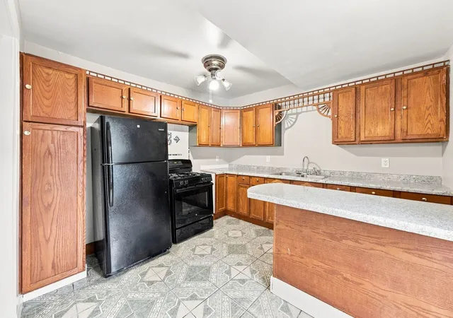 Listing Photo 4 - Condo for sale in building located at 840 Douglas Ave, Aurora, IL 60505