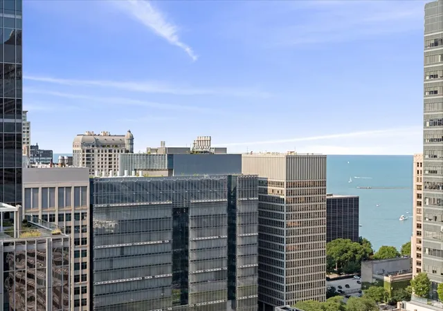 Photo 2 of Condo for sale at 600 N Fairbanks Ct #2704, Chicago, IL 60611 | MLS# 12753977 | Listing updated on 2026-09-15