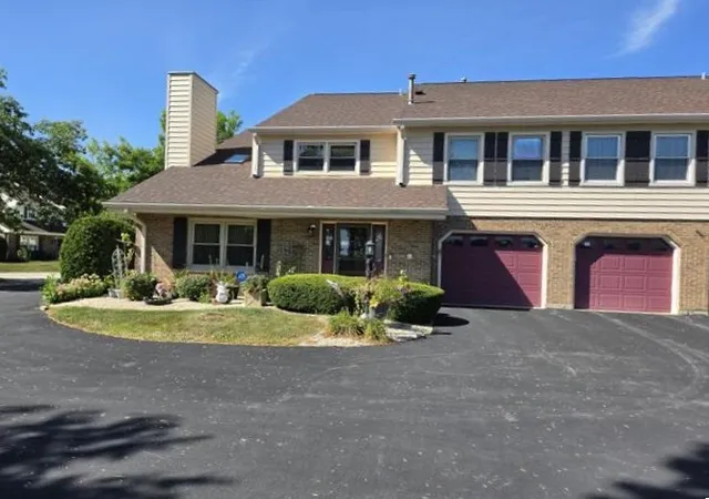 Photo 1 of Townhouse for sale at 15709 Chesterfield Ln, Orland Park, IL 60462 | MLS# 12753978 | Listing updated on 2026-09-20