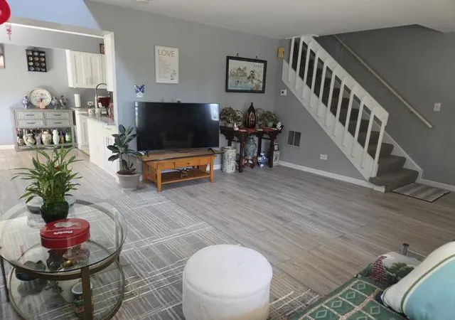 Photo 4 of Townhouse for sale at 15709 Chesterfield Ln, Orland Park, IL 60462 | MLS# 12753978 | Listing updated on 2026-09-20