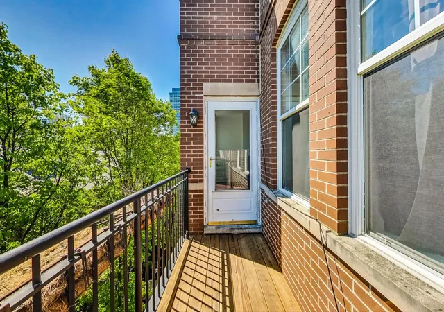 Photo 3 of Condo for sale at 301 W Goethe St #304C, Chicago, IL 60610 | MLS# 12753995 | Listing updated on 2026-10-02