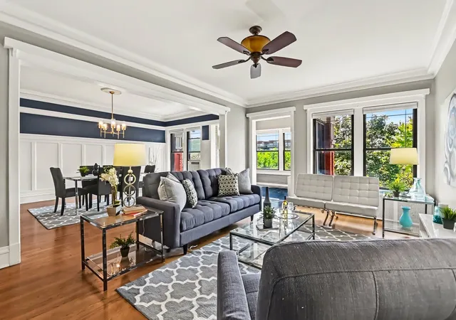 Photo 2 of Condo for sale at 1140 E Hyde Park Blvd #3D, Chicago, IL 60615 | MLS# 12754001 | Listing updated on 2026-09-14