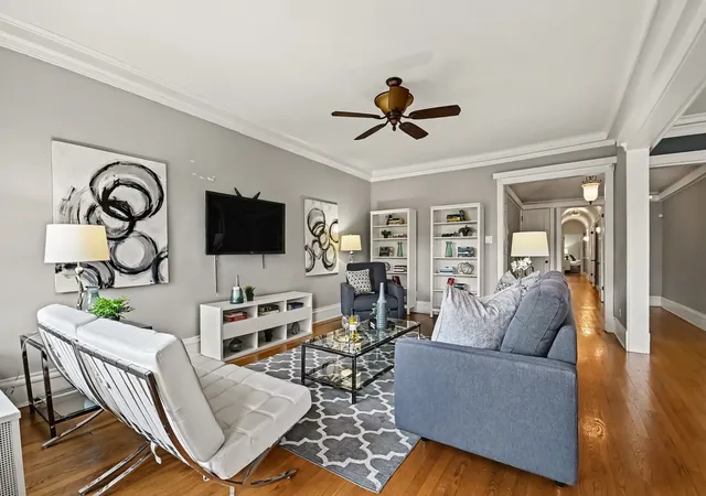 Photo 3 of Condo for sale at 1140 E Hyde Park Blvd #3D, Chicago, IL 60615 | MLS# 12754001 | Listing updated on 2026-09-14