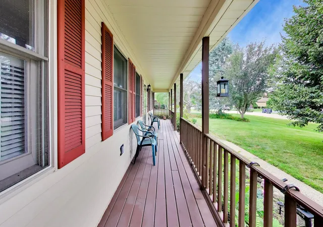 Photo 2 of Single family home for sale at 38172 N Holdridge Ave, Beach Park, IL 60087 | MLS# 12754017 | Listing updated on 2026-09-17