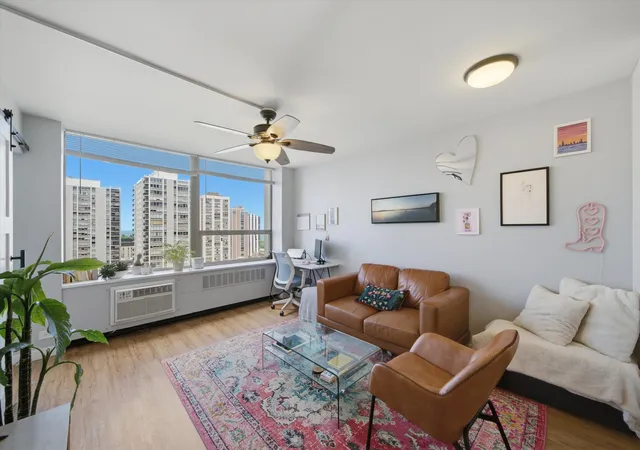 Photo 4 of Condo for sale at 1360 N Sandburg Ter #2104C, Chicago, IL 60610 | MLS# 12754021 | Listing updated on 2026-10-07