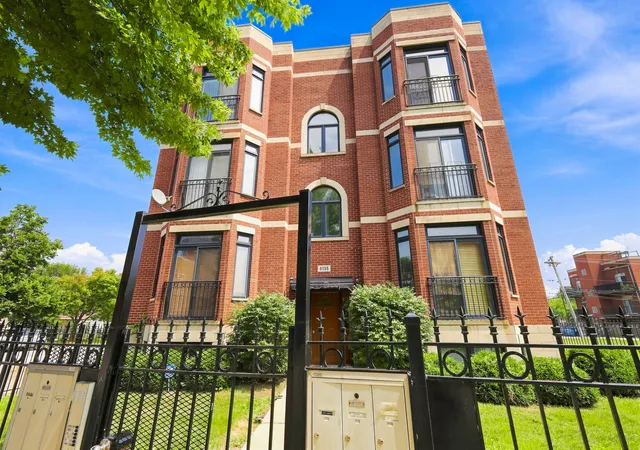 Photo 3 of Condo for sale at 4135 S Vincennes Ave #3N, Chicago, IL 60653 | MLS# 12754031 | Listing updated on 2026-09-14