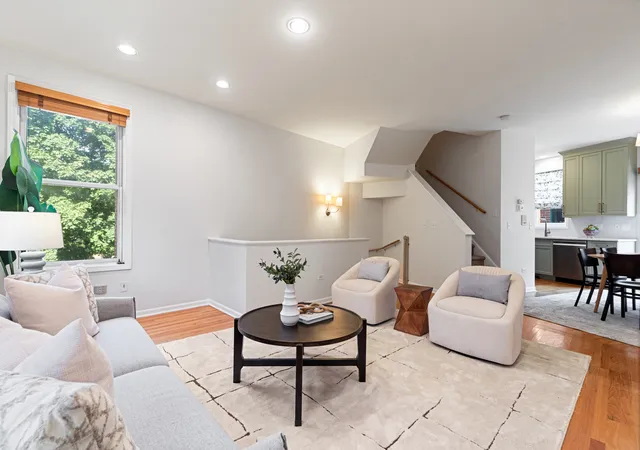 Photo 3 of Townhouse for sale at 4048 N Clark St #D, Chicago, IL 60613 | MLS# 12754049 | Listing updated on 2026-09-14