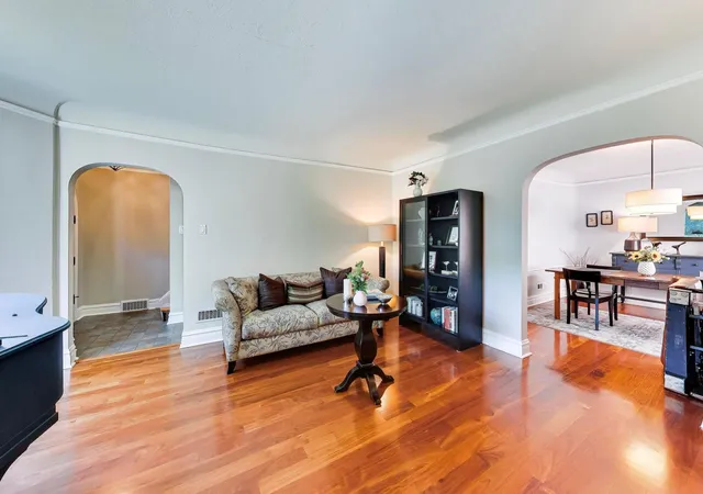 Photo 3 of Single family home for sale at 6308 N Indian Rd, Chicago, IL 60646 | MLS# 12754059 | Listing updated on 2026-09-14