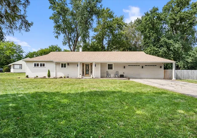 Photo 2 of Single family home for sale at 2n030 Virginia Ave, Glen Ellyn, IL 60137 | MLS# 12754083 | Listing updated on 2026-09-14