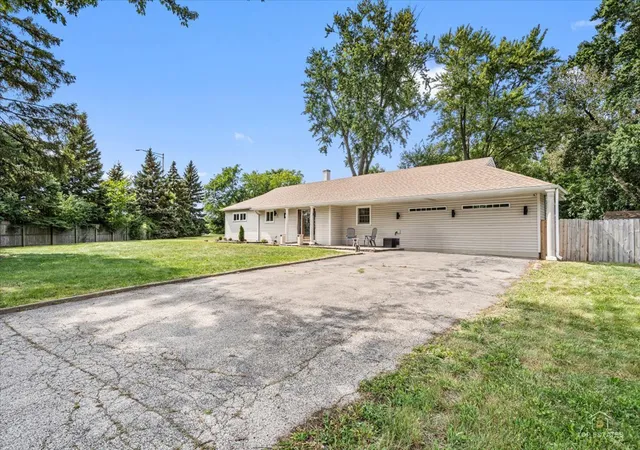 Photo 3 of Single family home for sale at 2n030 Virginia Ave, Glen Ellyn, IL 60137 | MLS# 12754083 | Listing updated on 2026-09-14