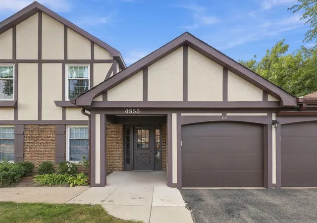 Photo 3 of Condo for sale at 4955 Kimball Hl Dr #C2, Rolling Meadows, IL 60008 | MLS# 12754084 | Listing updated on 2026-09-23