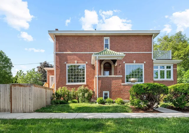 Photo 1 of Mansion for sale at 5100 N Long Ave, Chicago, IL 60630 | MLS# 12754087 | Listing updated on 2026-09-30